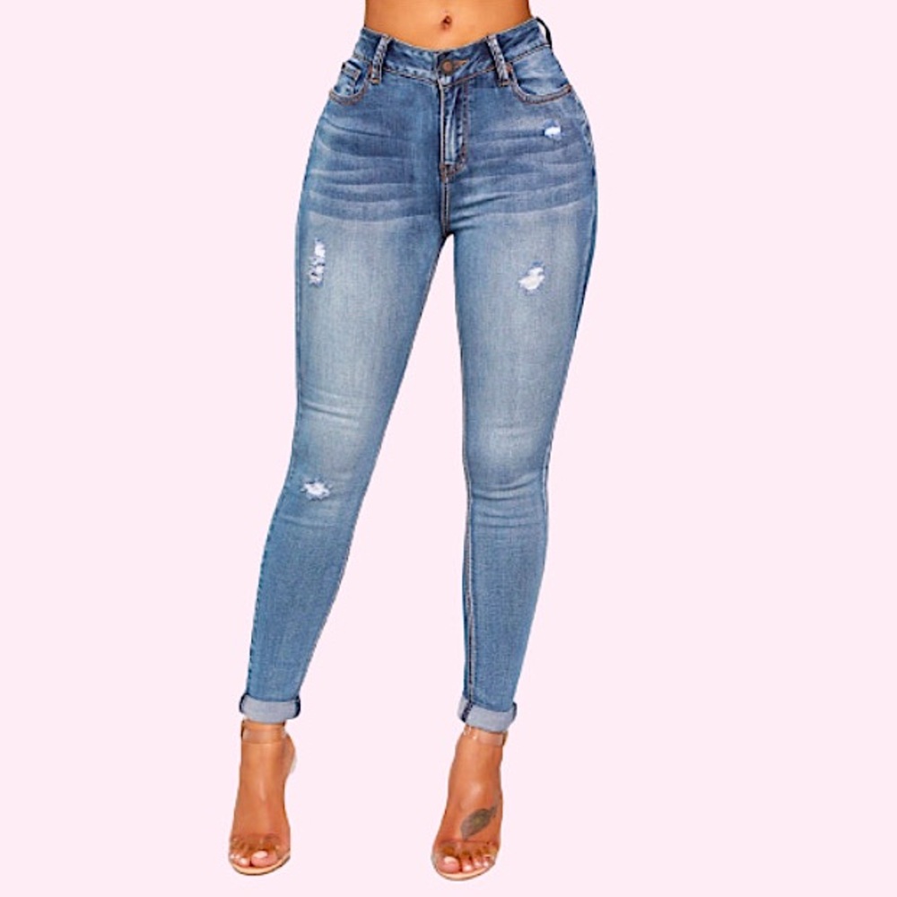 2/$15 ✨ Sunrise Morning Ankle Jeans! 👖